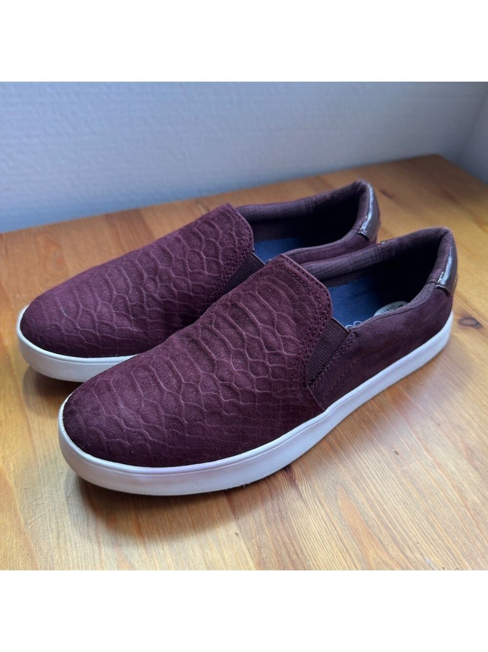 Dr. Scholls burgundy loafers size 6.5